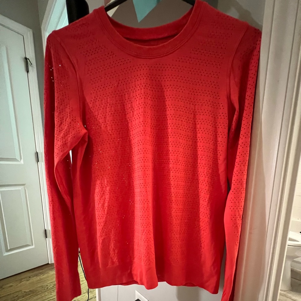 Lululemon Breeze By Long Sleeve *Squad
Thermal Red